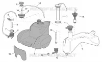 Öl- und Kraftstofftank